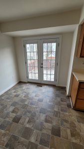 Kitchen Eat In Area/Deck