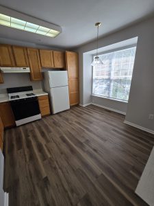 Kitchen Eat In Area